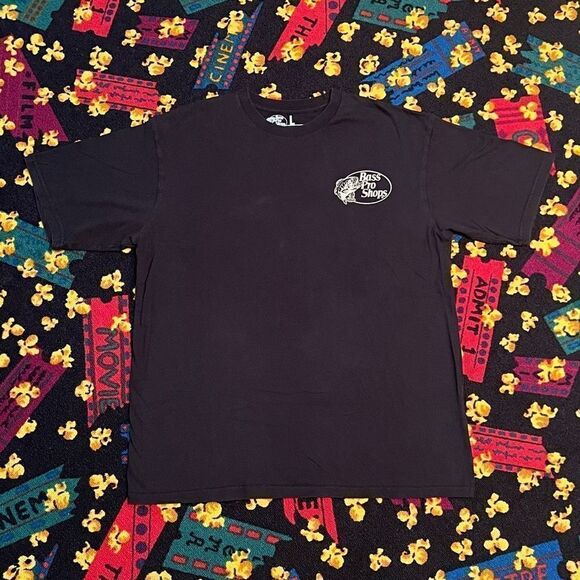 Bass Pro Shops ‘Hunters Do It In The Woods’ Black Graphic Tee Shirt / Size L - Picture 1 of 5